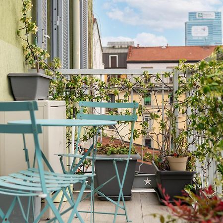 Milano Isola - Bright 2-Room Apartment With Balcony エクステリア 写真