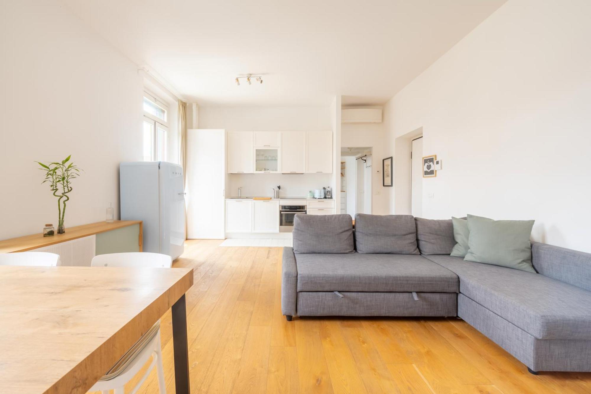 Milano Isola - Bright 2-Room Apartment With Balcony エクステリア 写真