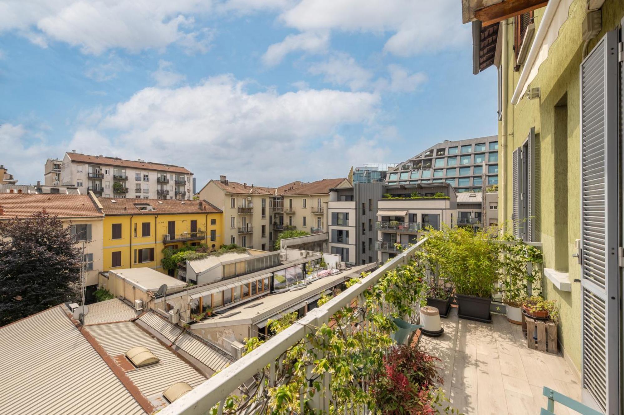 Milano Isola - Bright 2-Room Apartment With Balcony エクステリア 写真